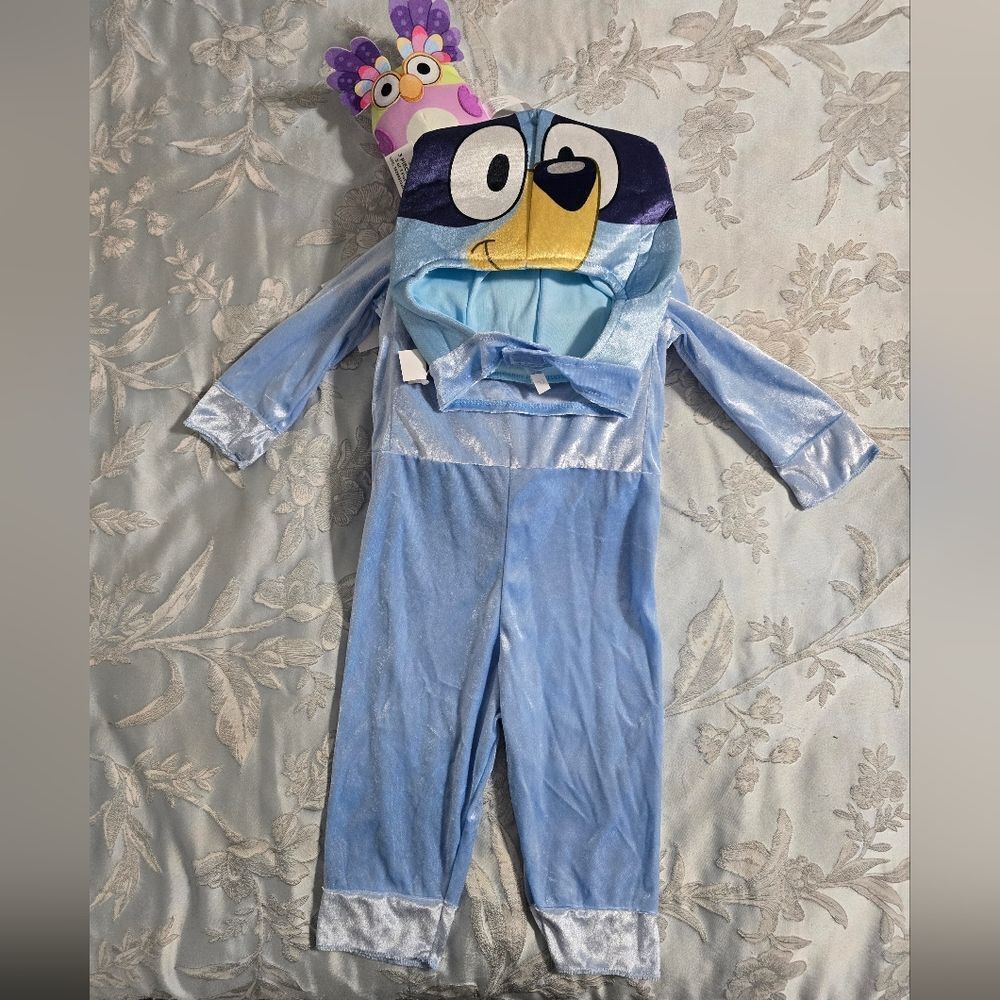 Nwt Bluey w Chattermax Halloween Deluxe Costume for Toddler, Size 2T, Disguise